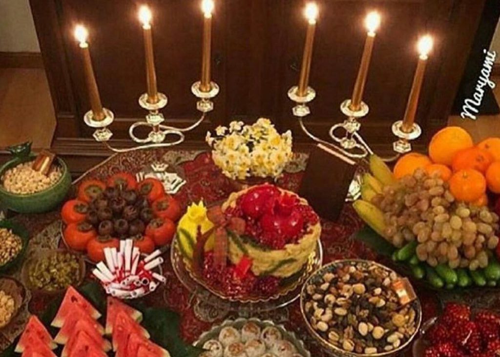 آیین شال اندازی در شب یلدا