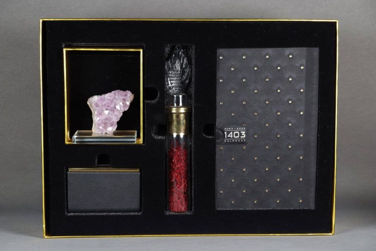 گیفت تبلیغاتی خاص و هدایای لوکس مدیریتی